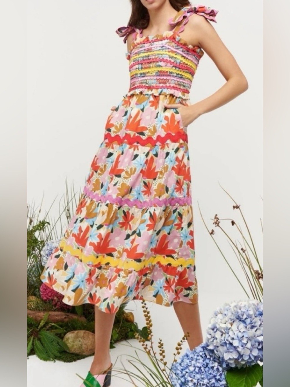 CeliaB Nilsa Multicolor Floral Smocked Midi Dress w/ Tie Straps - NWT - Size L